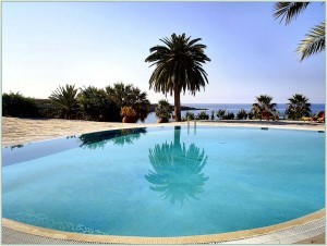 Immagine di una piscina